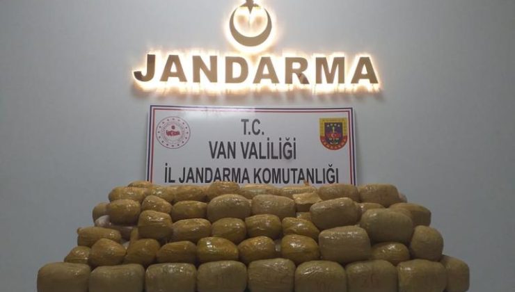 Başkale’de 216 kilo uyuşturucu ele geçirildi