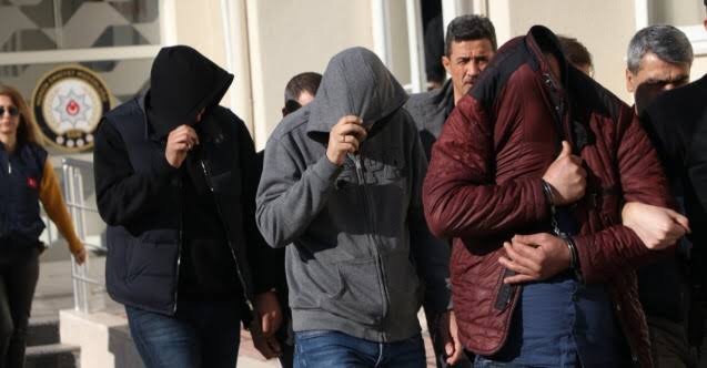 Van’da 27 kişi tutuklandı