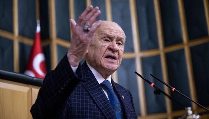 Bahçeli: MHP, sporun kirli siyasete alet edilmesini şiddetle kınamaktadır