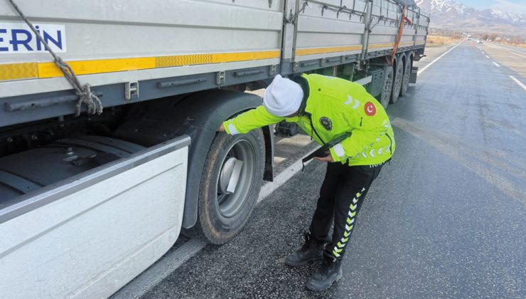 Van’da 16 araç trafikten men edildi