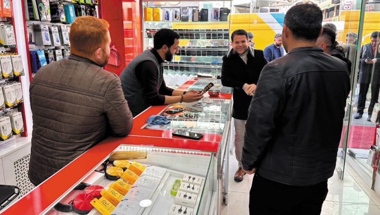 Başkan Kuşan’dan Maraş Caddesi esnafına ziyaret