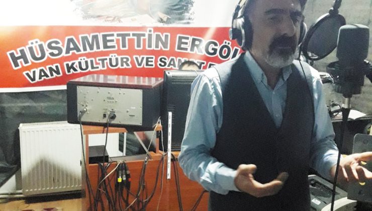 Vanlı Sanatçı Hüsamettin Ergöl müzik stüdyosu kurdu
