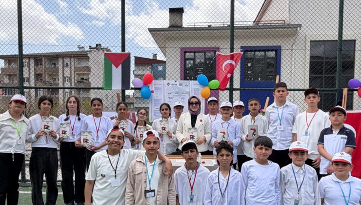 3 Nisan Ortaokulu Öğrencilerinden anlamlı başarı