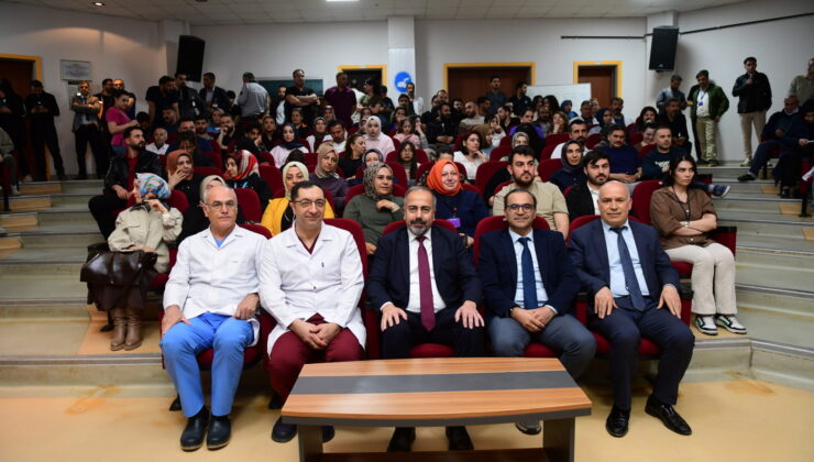Van Yüzüncü Yıl Üniversitesi Dursun Odabaş Tıp Merkezi’nde Müzik Dolu gece