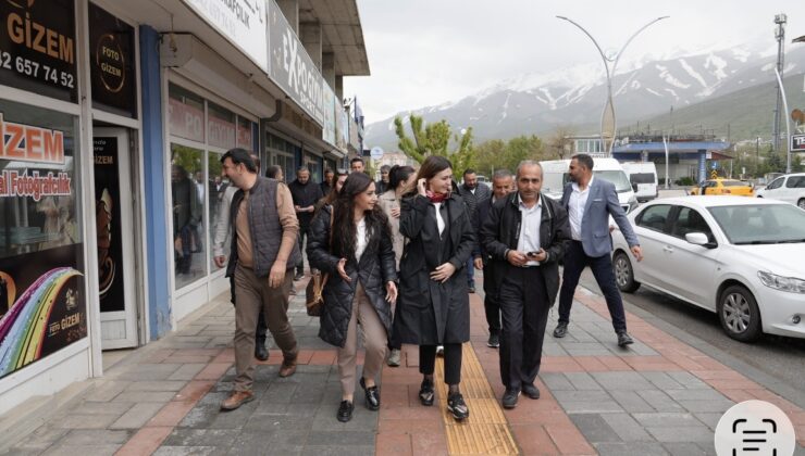 Gevaş’ta esnafın nabzını tutan İrem Bayram’dan önemli mesajlar